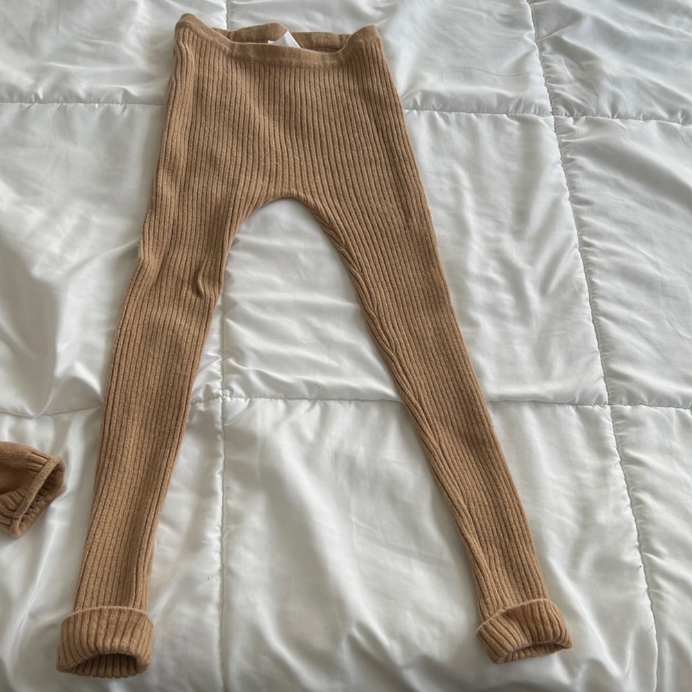 Zara little girls leggings size 4/5 100% cashmere